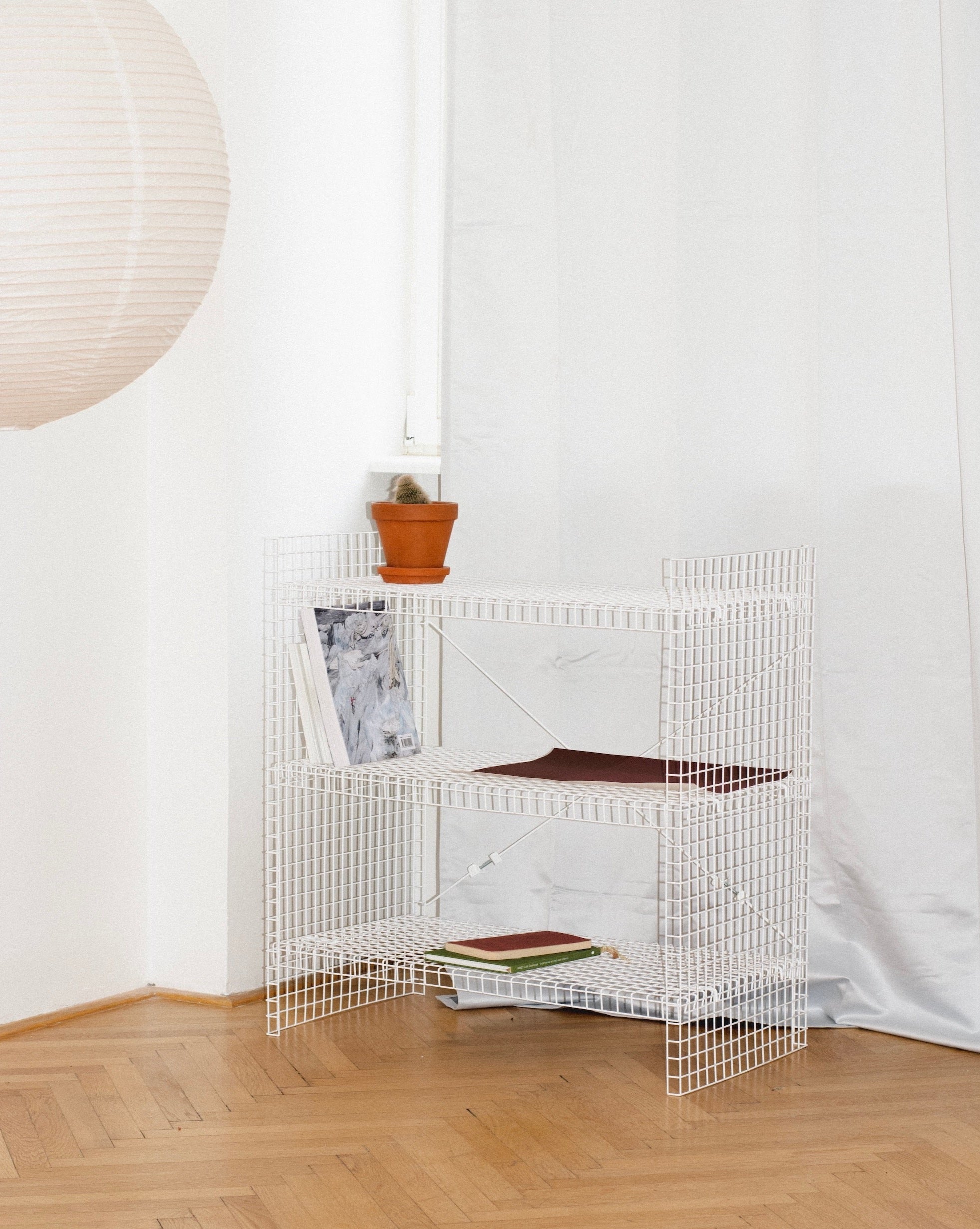 Drátěná police - bílá