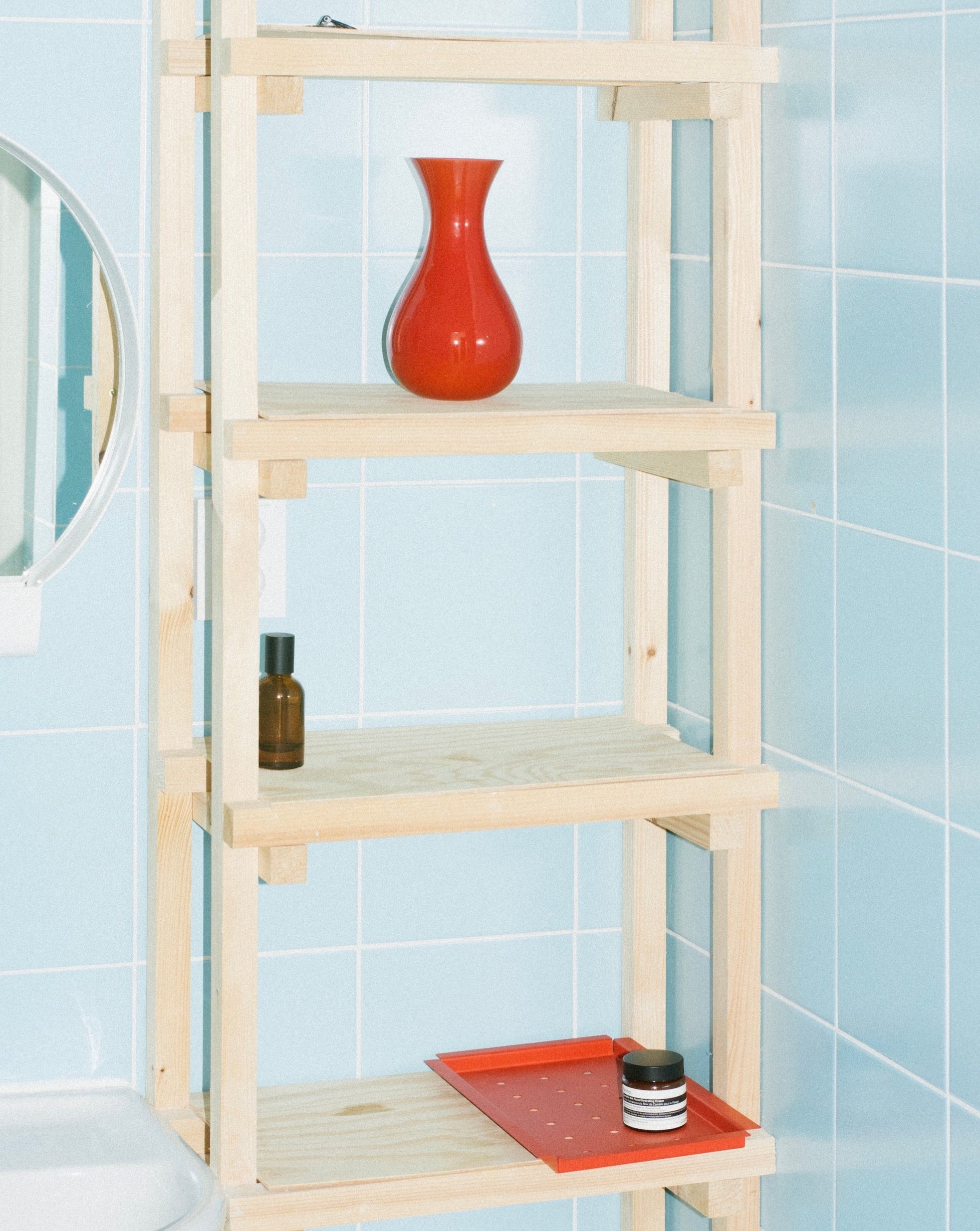 Tradiční váza - červená