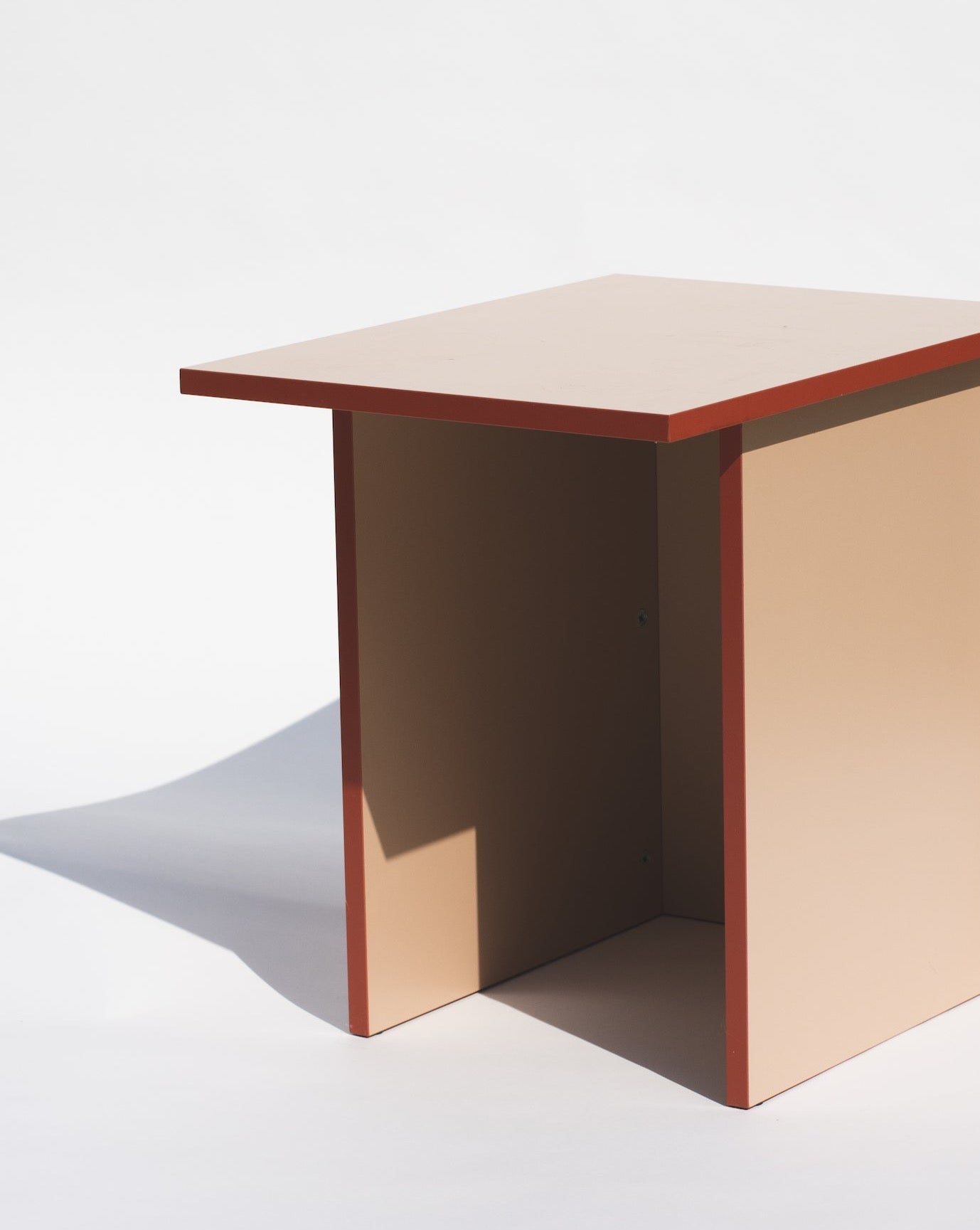 Laminovaný stolek A