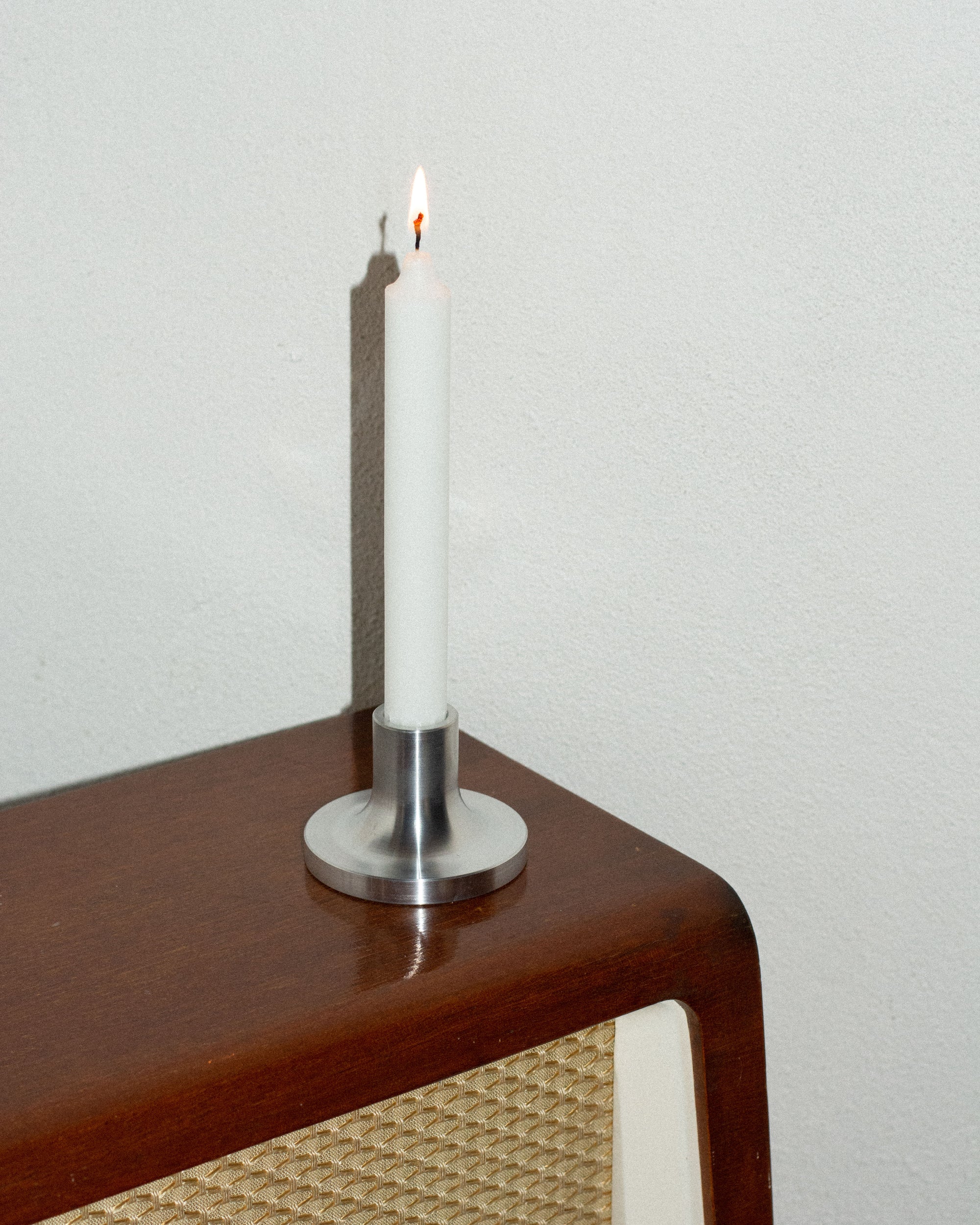 Hliníkový svícen B