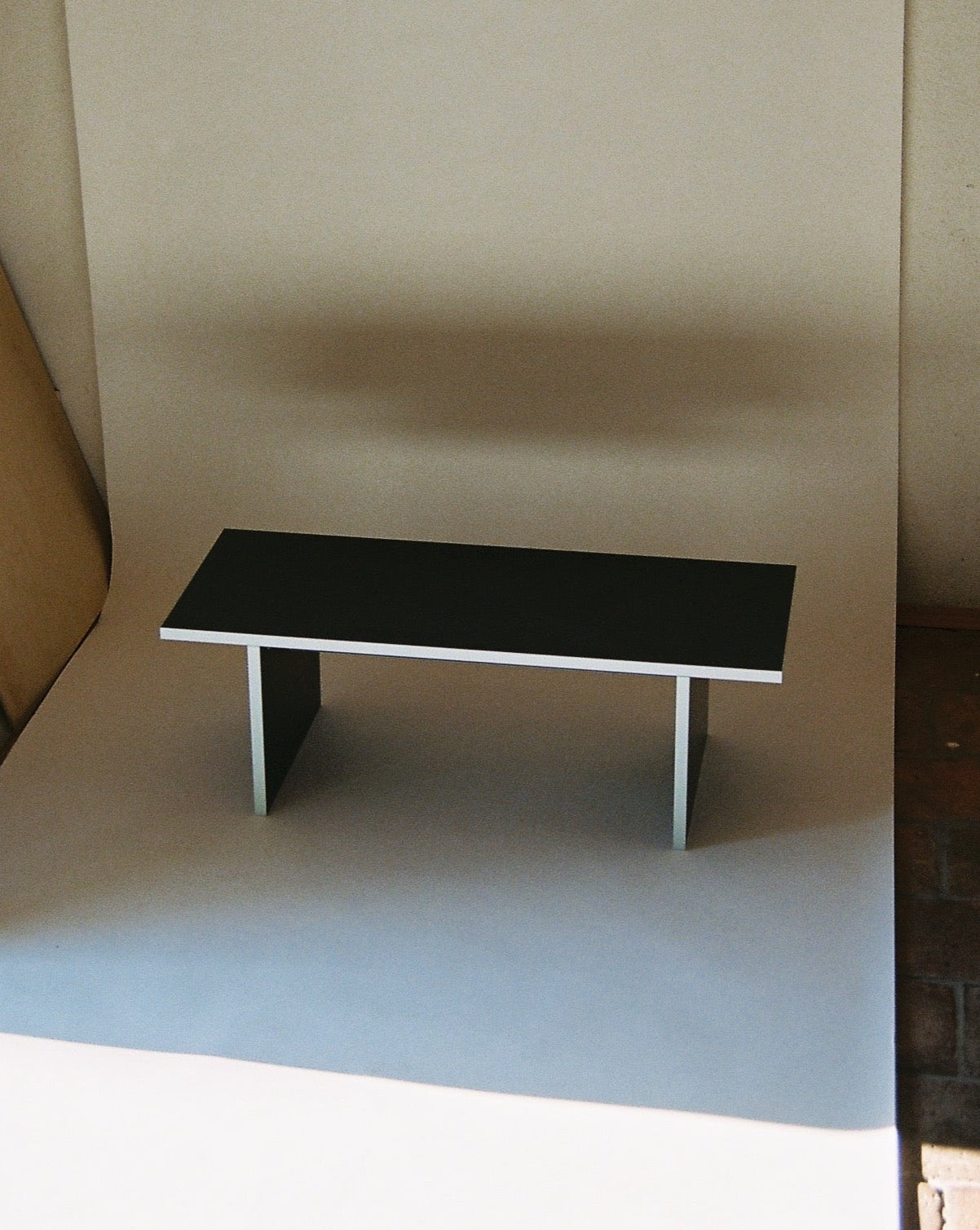 Laminovaný stolek B