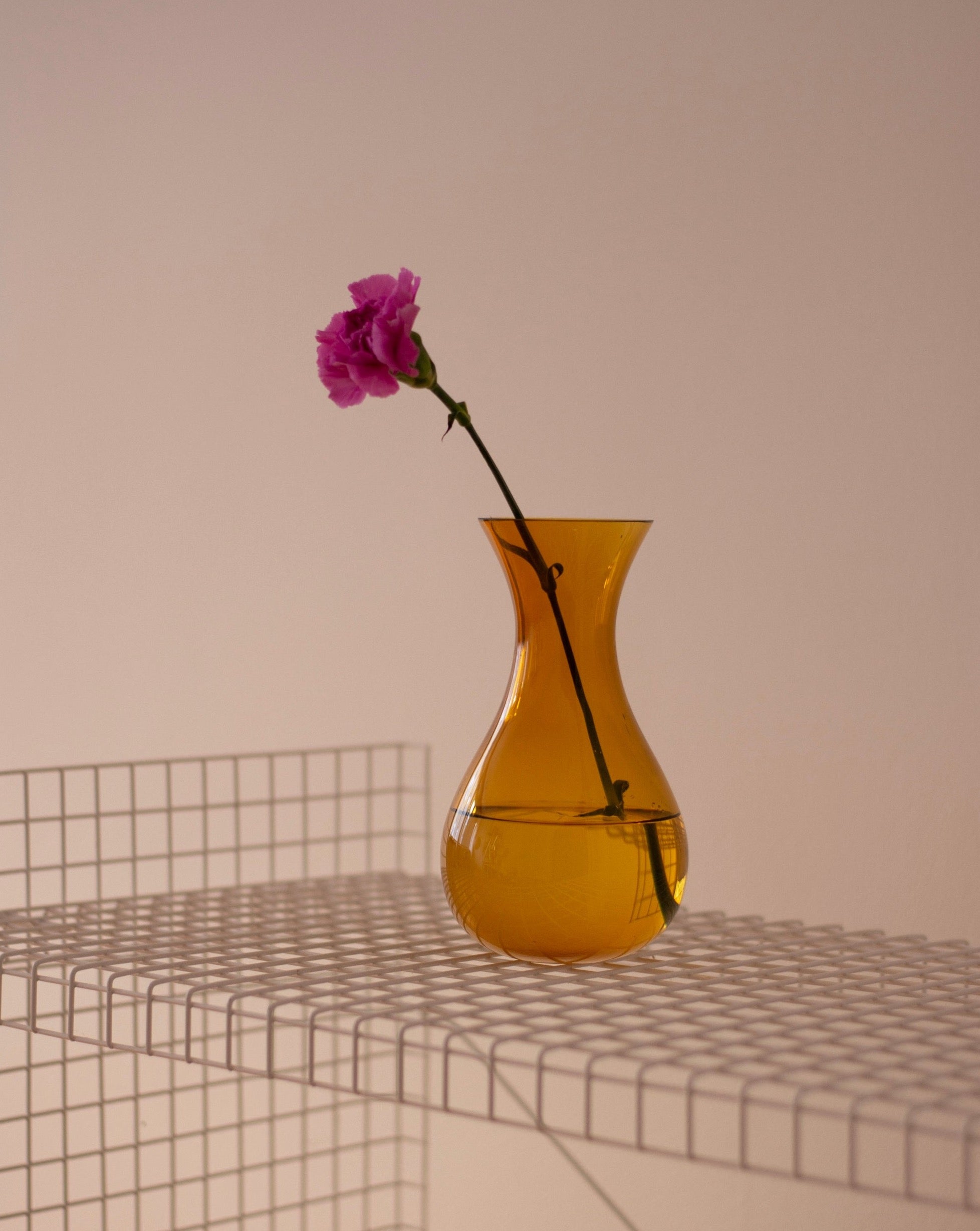 Tradiční váza - jantarová